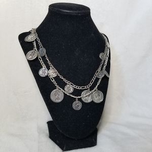🌹3/$15🌹 Vintage Necklace Faux Elizabeth II Republique Francaise Coins